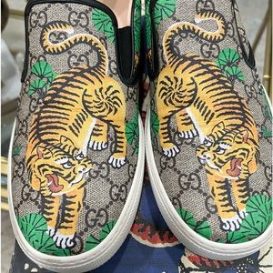 Mens Authentic Gucci slip-on sneakers